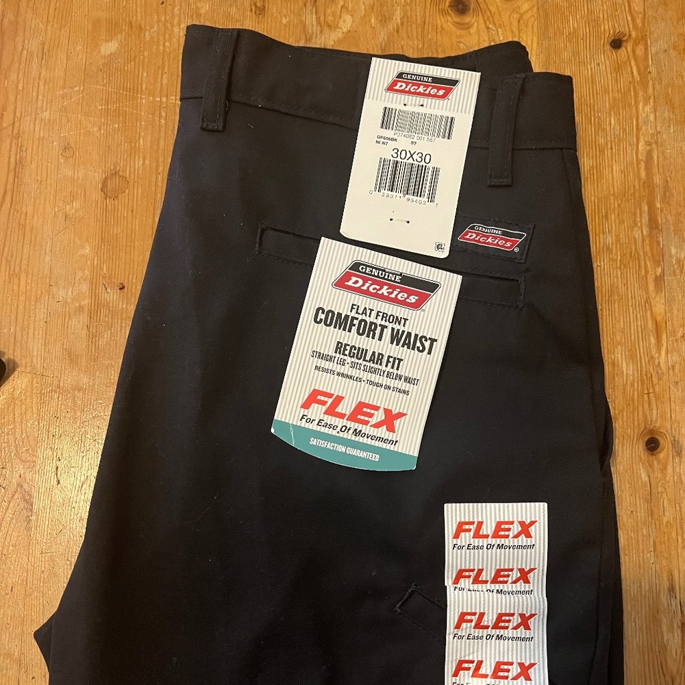 Dickies flat front pant NWT